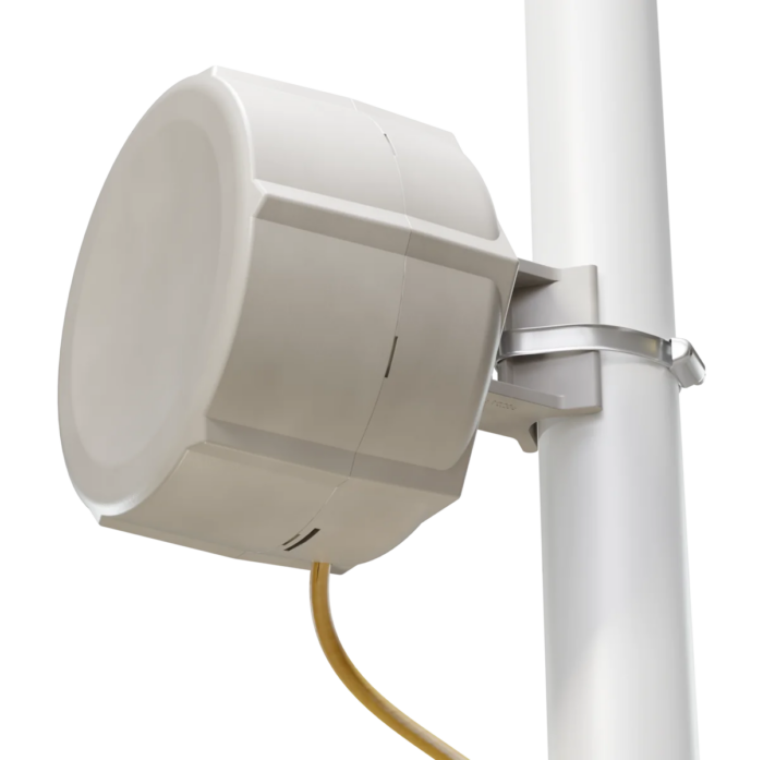 Интернет на дачу 1 SXT LTE6 kit Для малых расстояний до базовой станции оператора, когда телефон ловит 1 деление на грани